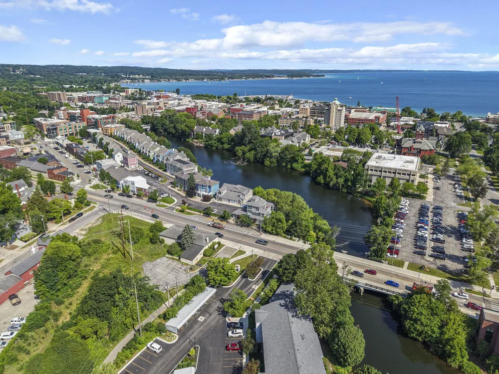 505 Riverine Drive Traverse City City, MI 49684