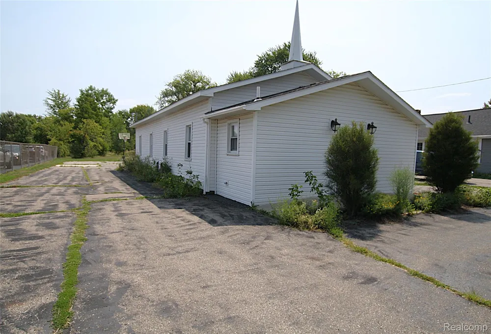 3141 S Vassar Road Davison Township, MI 48423