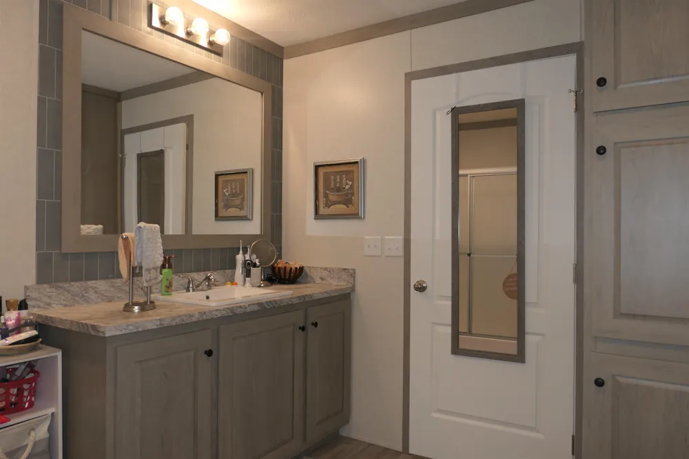 1162 Wellington Drive Union Charter Township, MI 48858