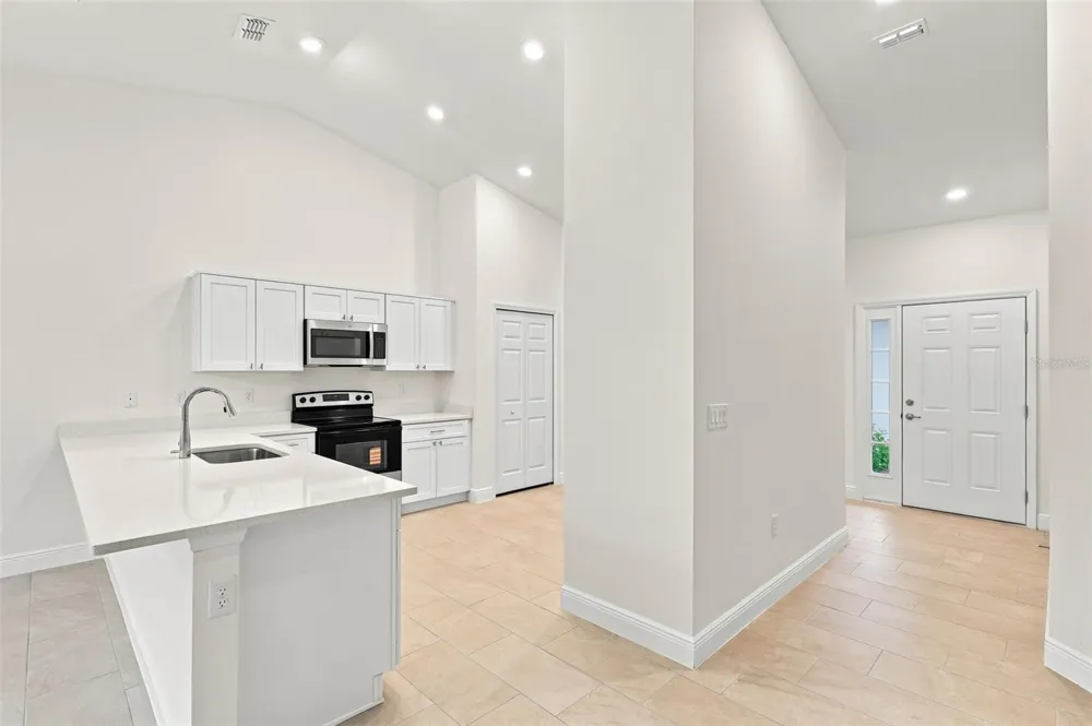 121 S CANOE CREEK ROAD Kenansville, FL 34739