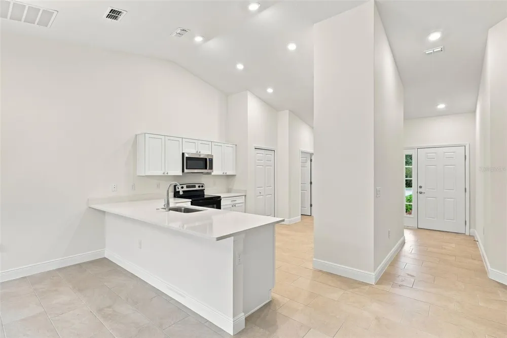121 S CANOE CREEK ROAD Kenansville, FL 34739