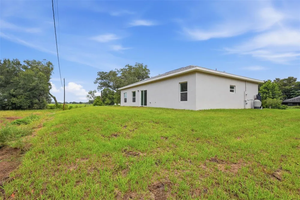 121 S CANOE CREEK ROAD Kenansville, FL 34739