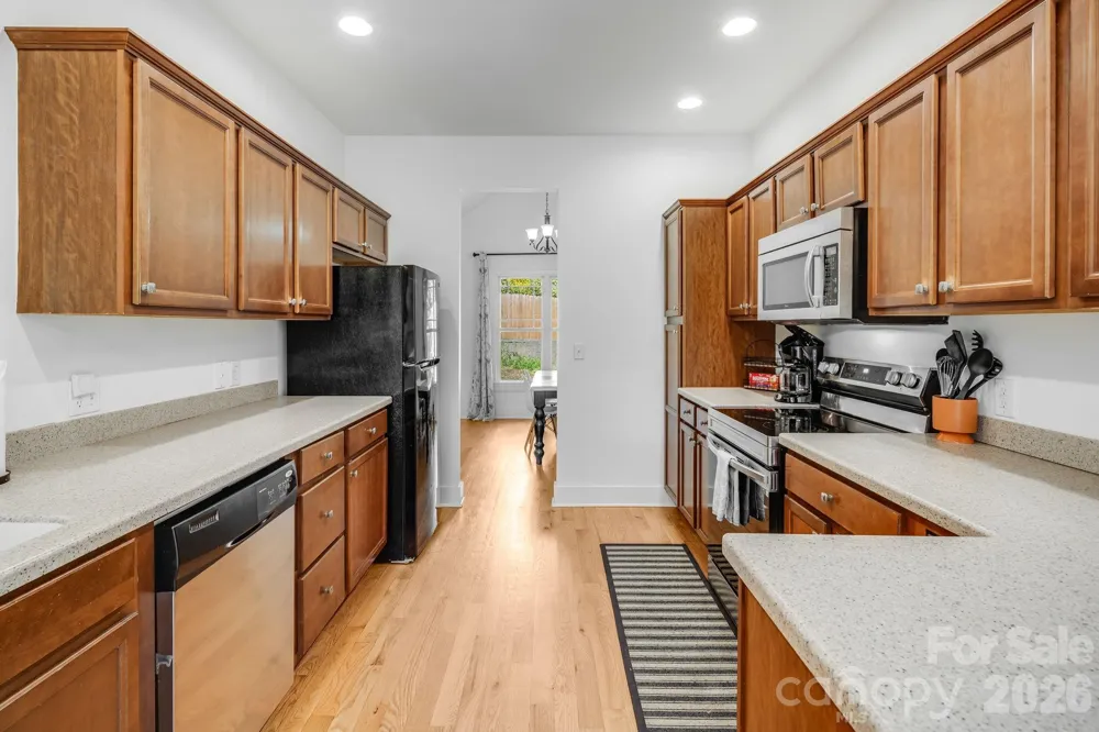 28 Greenbriar Road Black Mountain, NC 28711