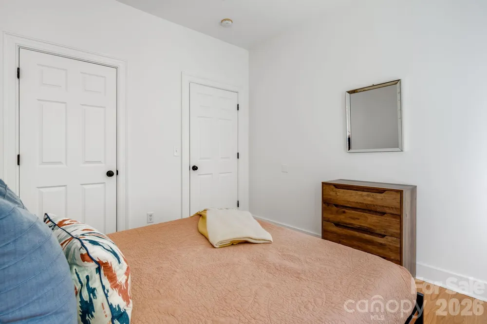 28 Greenbriar Road Black Mountain, NC 28711