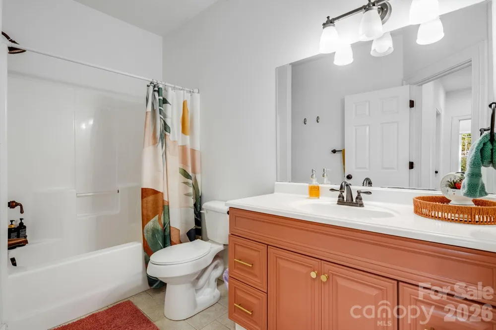 28 Greenbriar Road Black Mountain, NC 28711