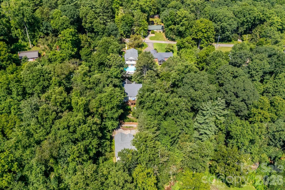 28 Greenbriar Road Black Mountain, NC 28711