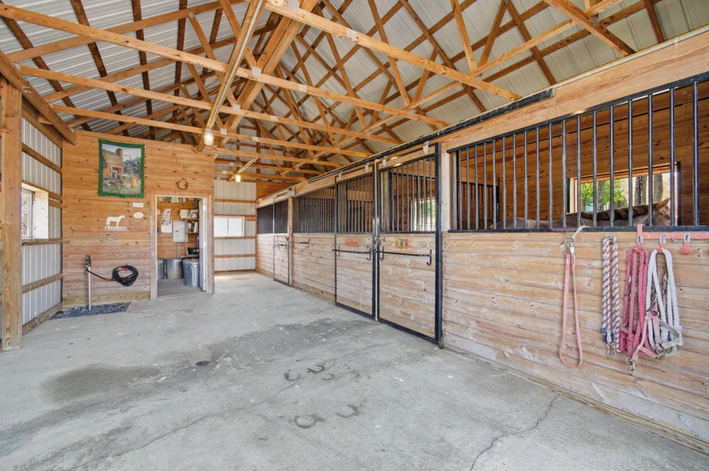 18905 CELEBRITY LANE Sandy Spring, MD 20860