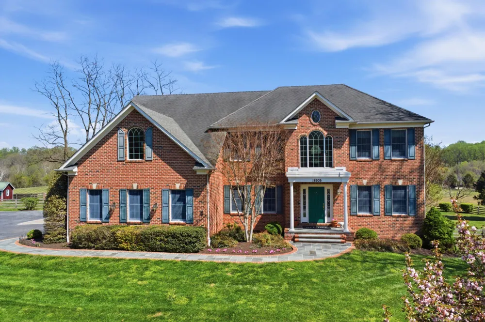 18905 CELEBRITY LANE Sandy Spring, MD 20860