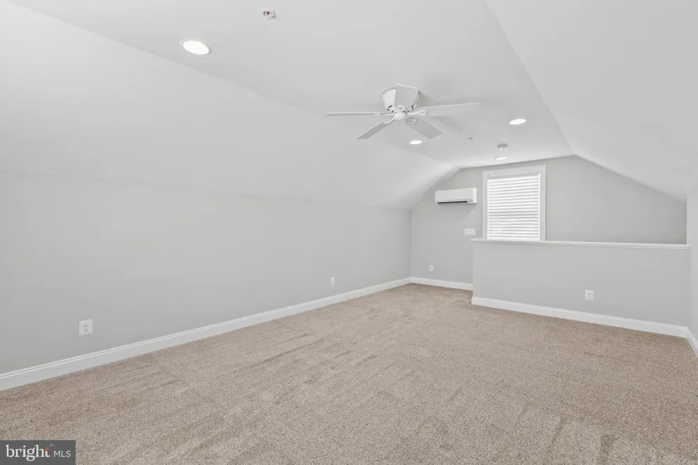 313 THOMAS WHITE BOULEVARD Chester, MD 21619