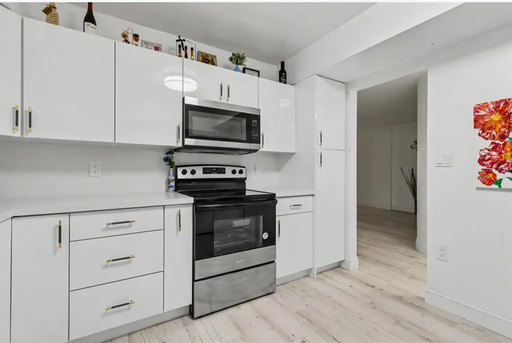 2800 46TH AVENUE #A404 Hollywood, FL 33021