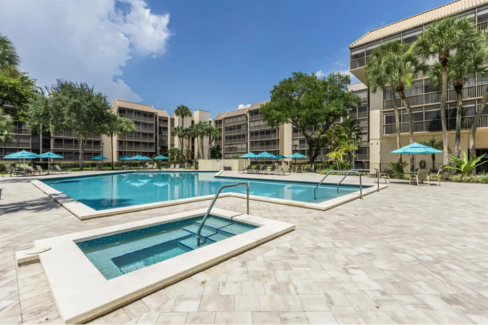 2800 46TH AVENUE #A404 Hollywood, FL 33021