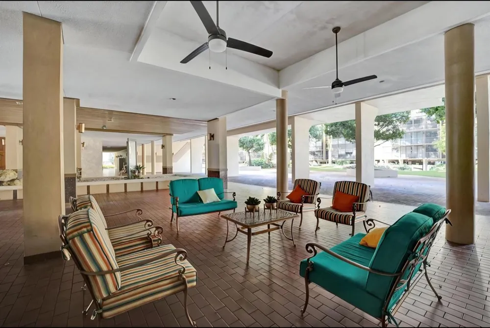 2800 46TH AVENUE #A404 Hollywood, FL 33021