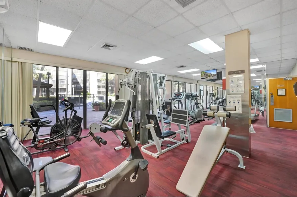 2800 46TH AVENUE #A404 Hollywood, FL 33021
