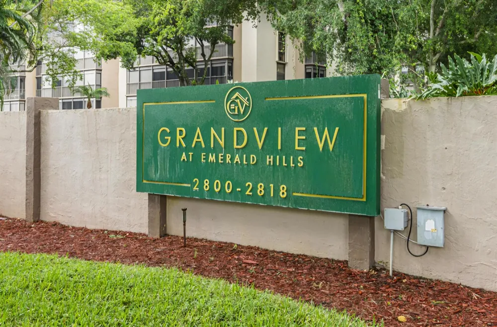 2800 46TH AVENUE #A404 Hollywood, FL 33021