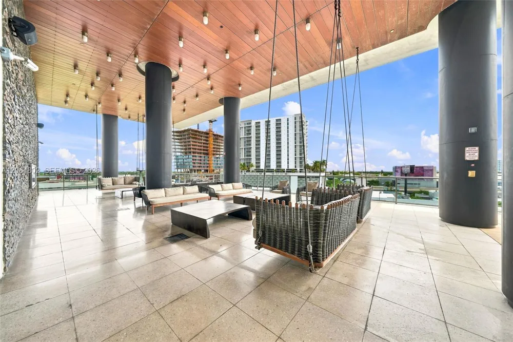 3470 E Coast Ave #H0901 Miami, FL 33137