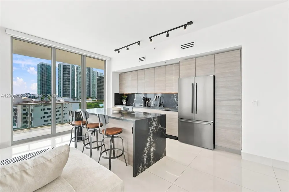 3470 E Coast Ave #H0901 Miami, FL 33137