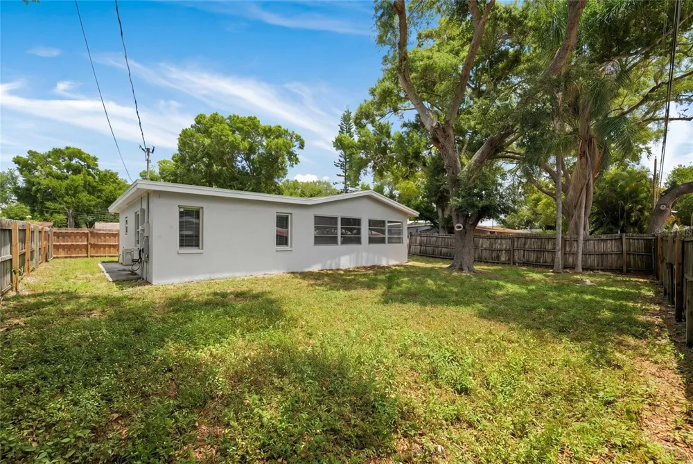 2952 WEBLEY DRIVE Largo, FL 33771