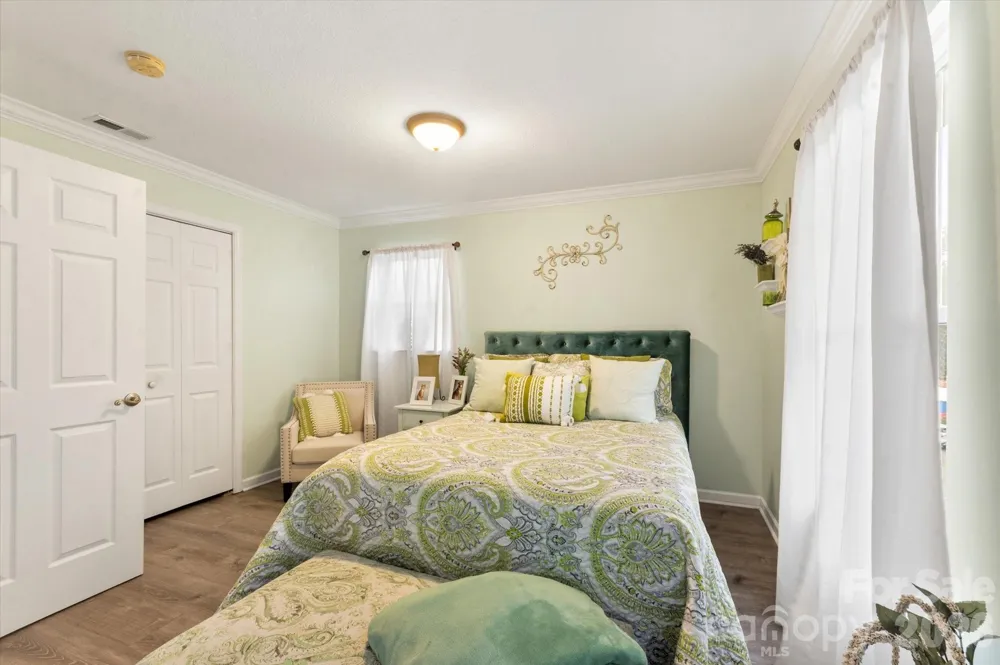 100 Victoria Springs Drive Flat Rock, NC 28731