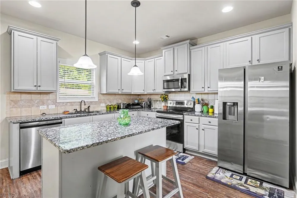 169 Amelia Way Ellenwood, GA 30294