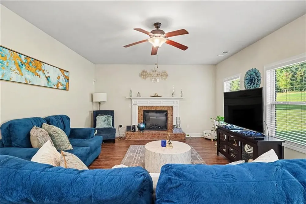169 Amelia Way Ellenwood, GA 30294