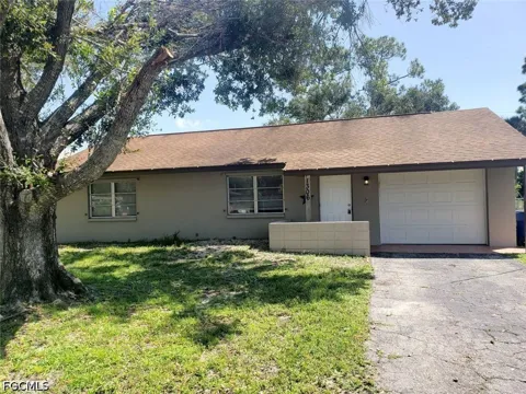 Hibiscus Drive