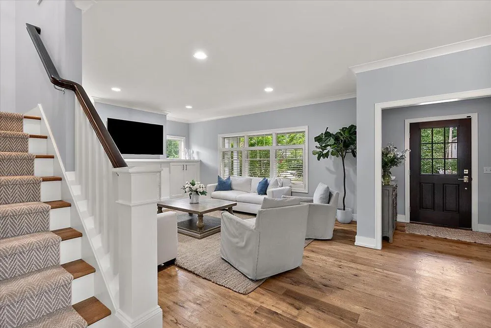 548 Lovett Avenue SE East Grand Rapids, MI 49506