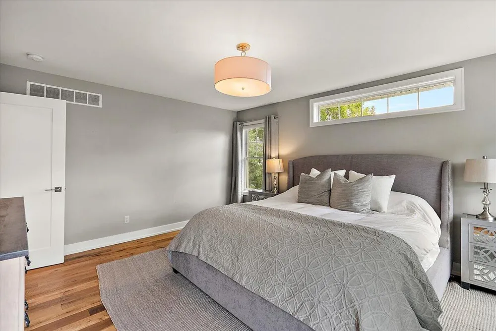 548 Lovett Avenue SE East Grand Rapids, MI 49506