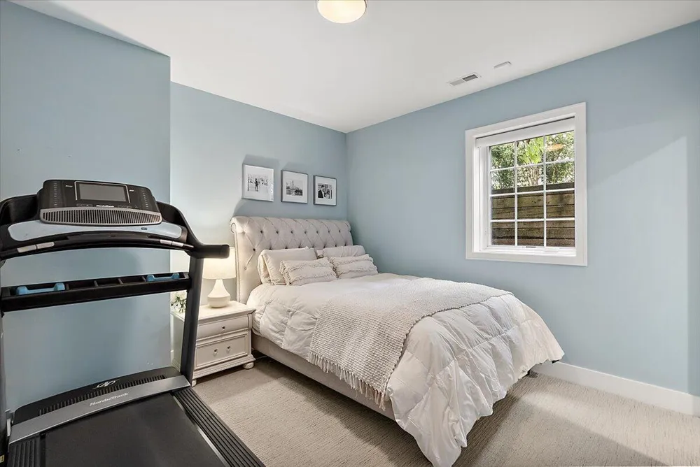 548 Lovett Avenue SE East Grand Rapids, MI 49506