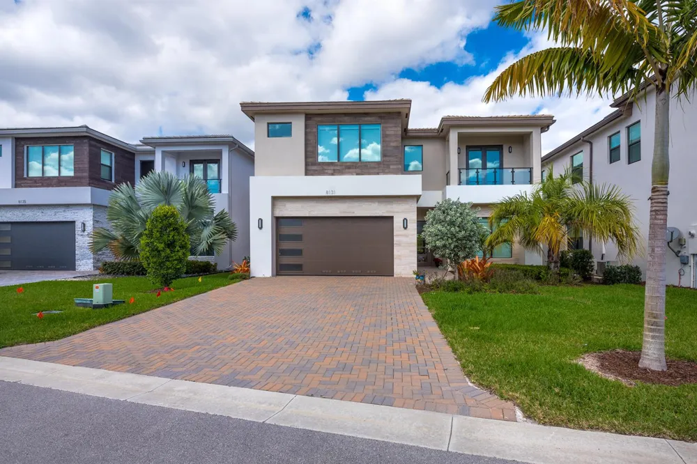 8131 Laurel Falls Drive Boca Raton, FL 33496