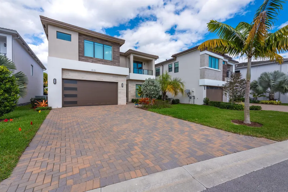 8131 Laurel Falls Drive Boca Raton, FL 33496