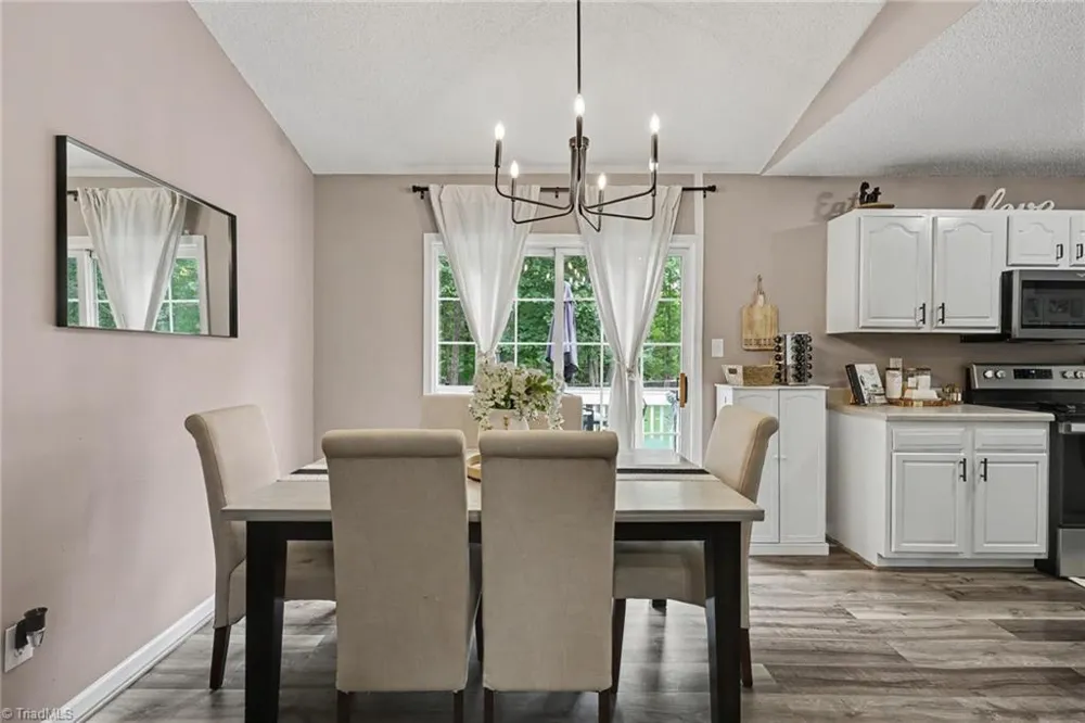 842 Charter Oaks Drive Randleman, NC 27317