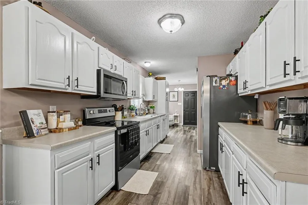 842 Charter Oaks Drive Randleman, NC 27317