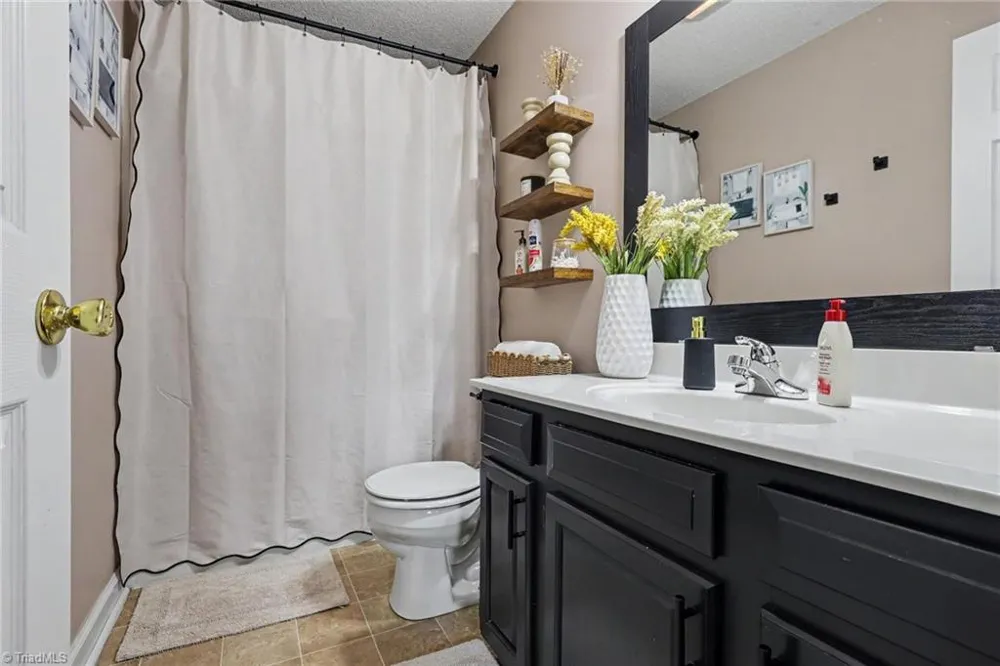 842 Charter Oaks Drive Randleman, NC 27317