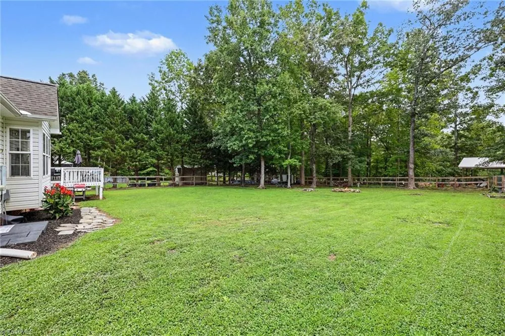 842 Charter Oaks Drive Randleman, NC 27317