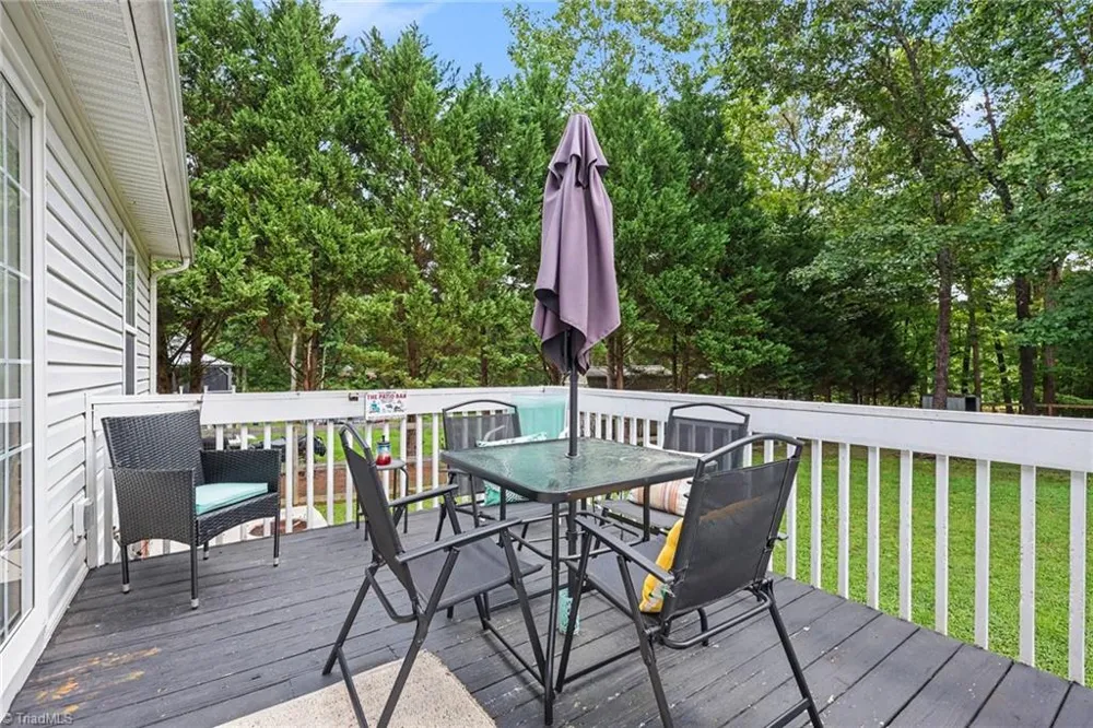 842 Charter Oaks Drive Randleman, NC 27317