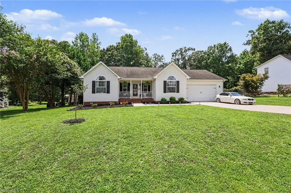 842 Charter Oaks Drive Randleman, NC 27317