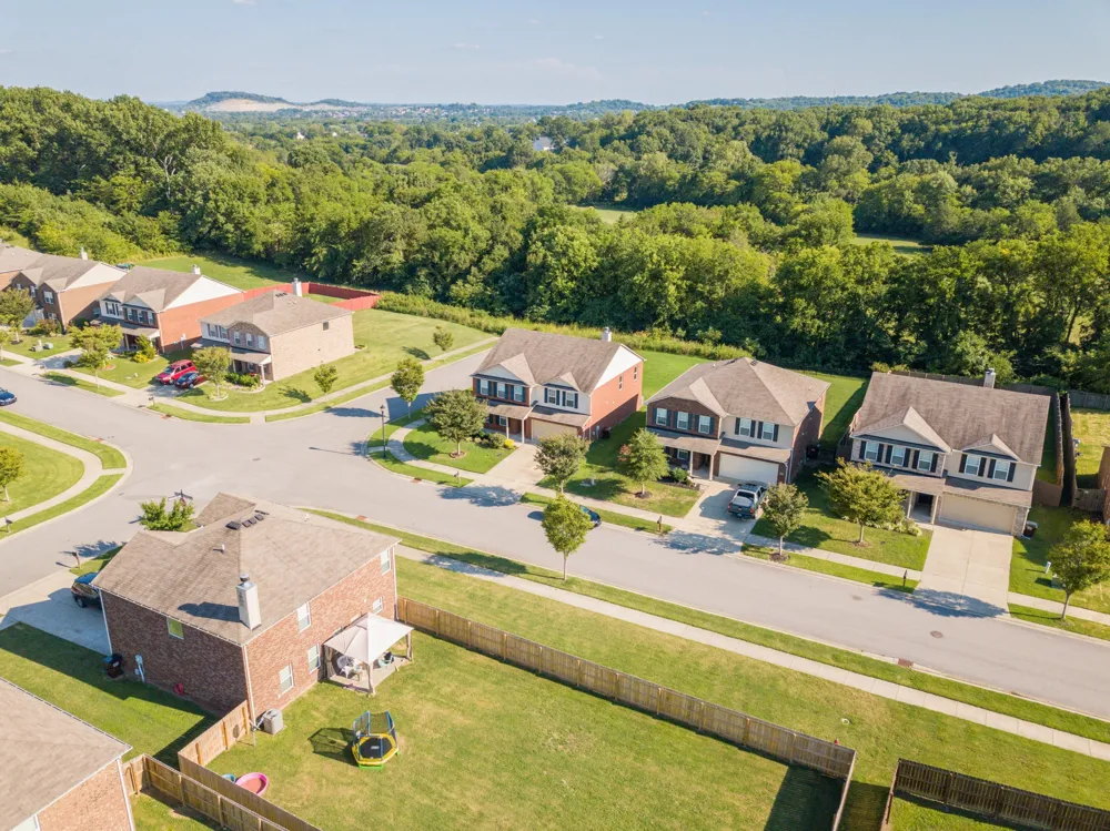 1001 Benwick Rd Hendersonville, TN 37075