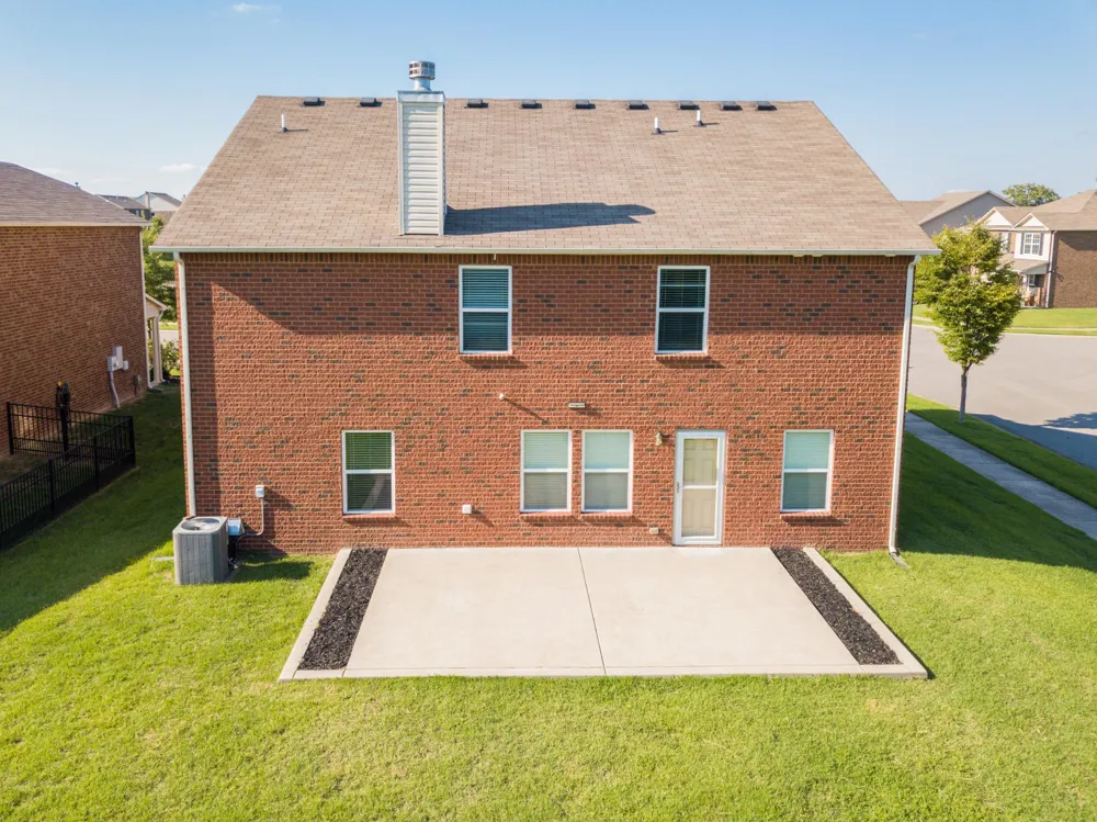 1001 Benwick Rd Hendersonville, TN 37075