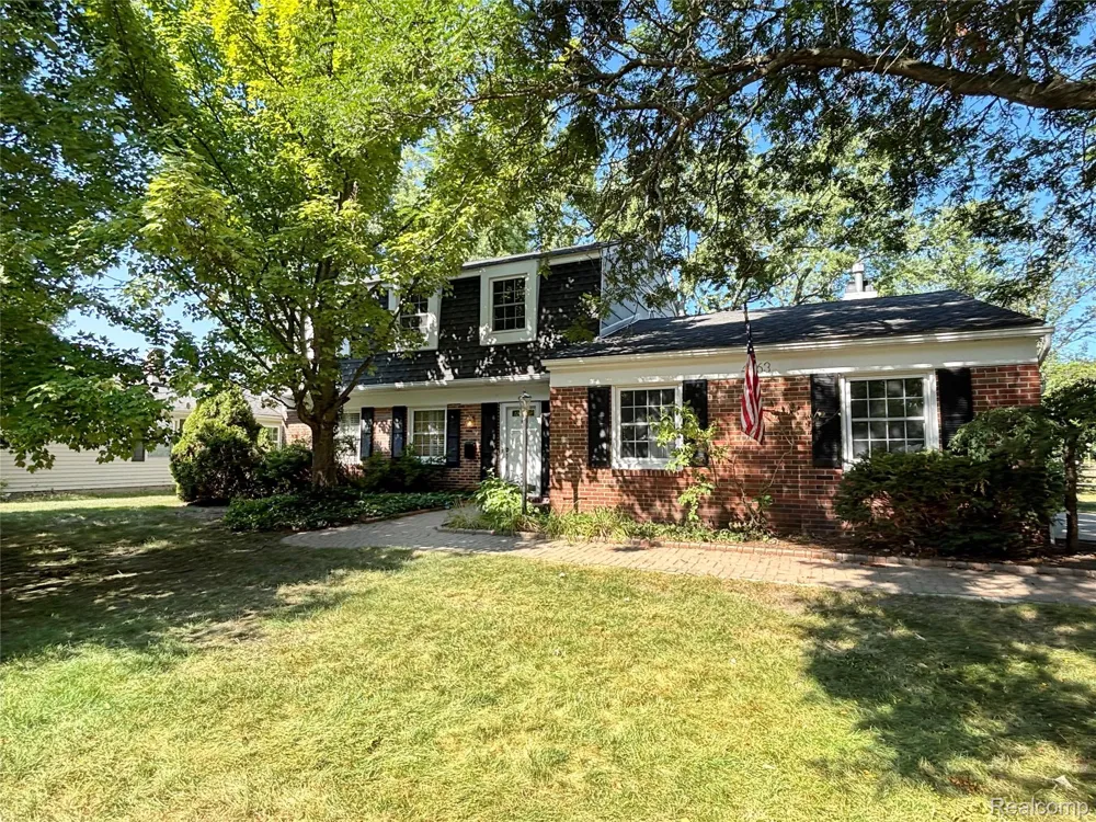 4663 Mill Pond Drive Troy City, MI 48085