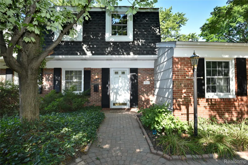 4663 Mill Pond Drive Troy City, MI 48085