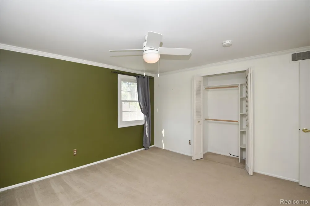 4663 Mill Pond Drive Troy City, MI 48085