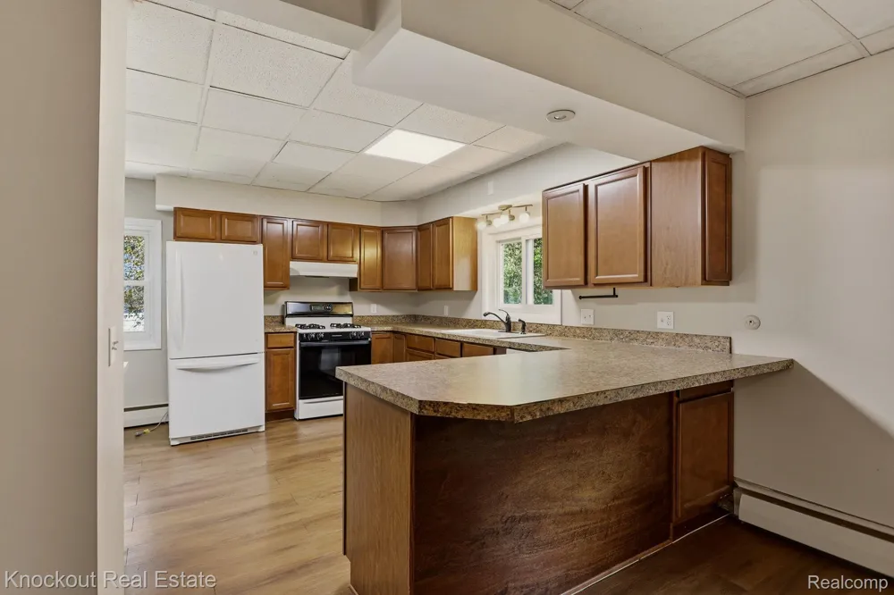 2502 Stobbe Street Saginaw City, MI 48602