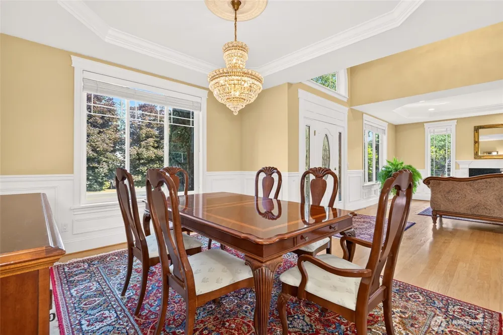 15516 56th Avenue W Edmonds, WA 98026