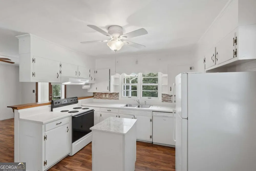 3651 Ledan RD Gainesville, GA 30506