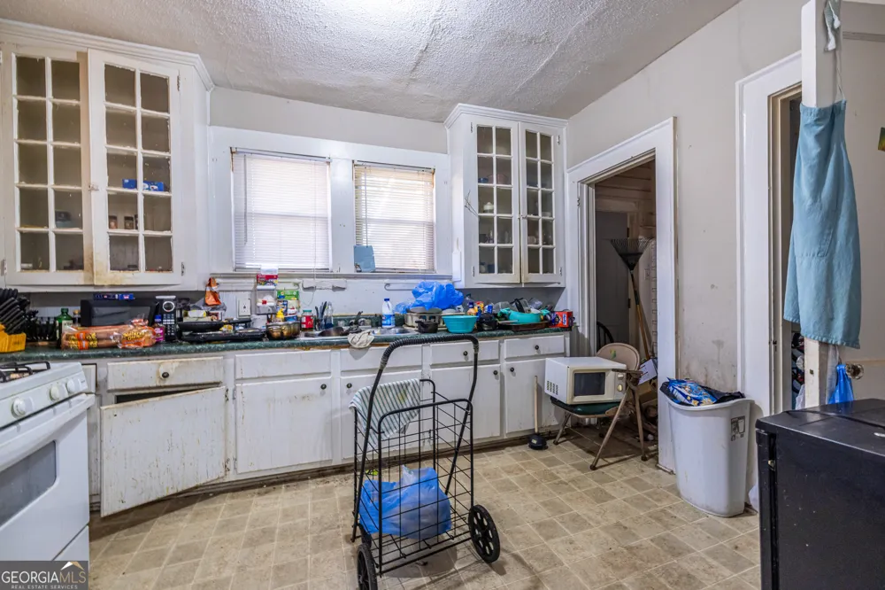 3054 Church ST East Point, GA 30344