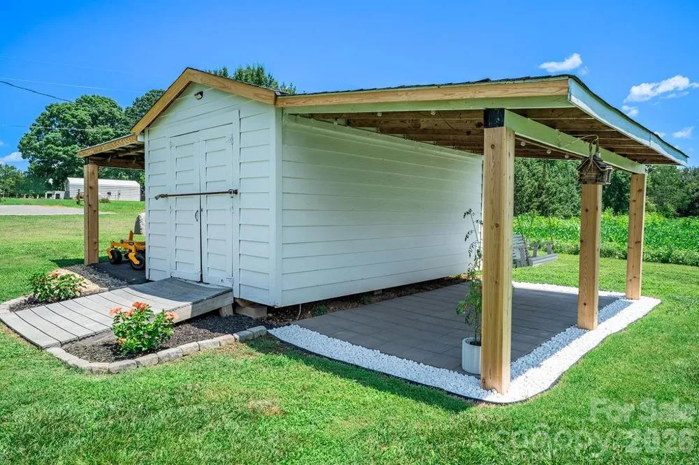 510 Mauneyville Road Cherryville, NC 28021
