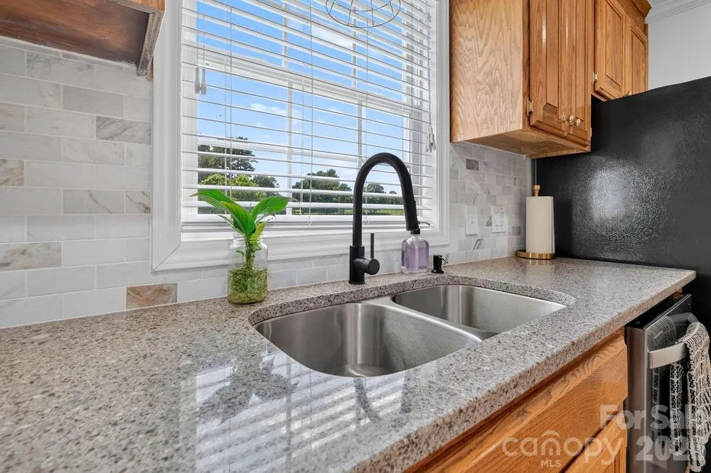 510 Mauneyville Road Cherryville, NC 28021