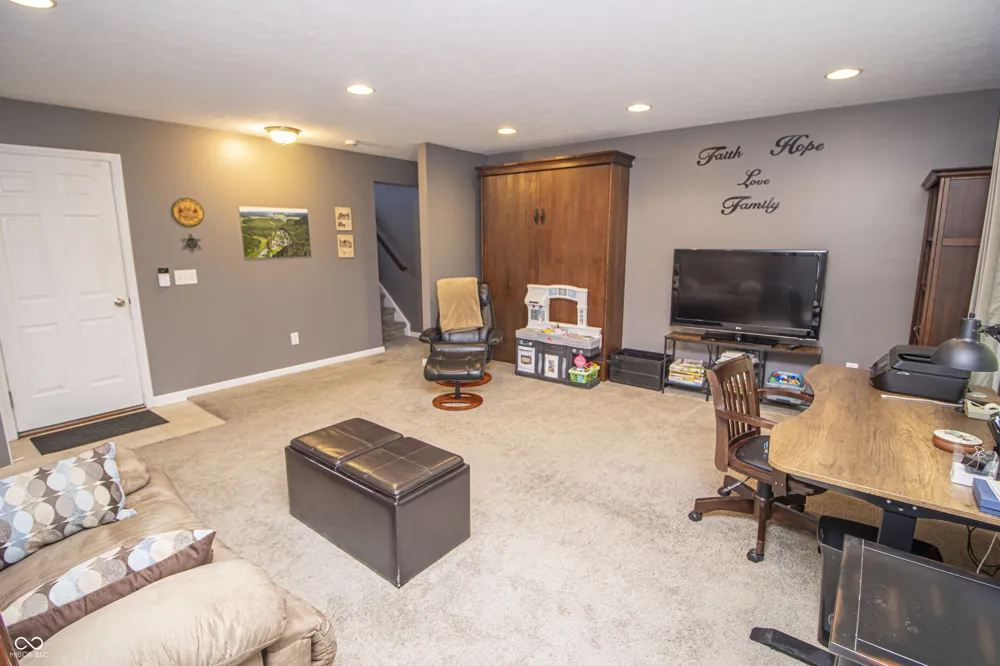 1037 Orlando Street Carmel, IN 46032