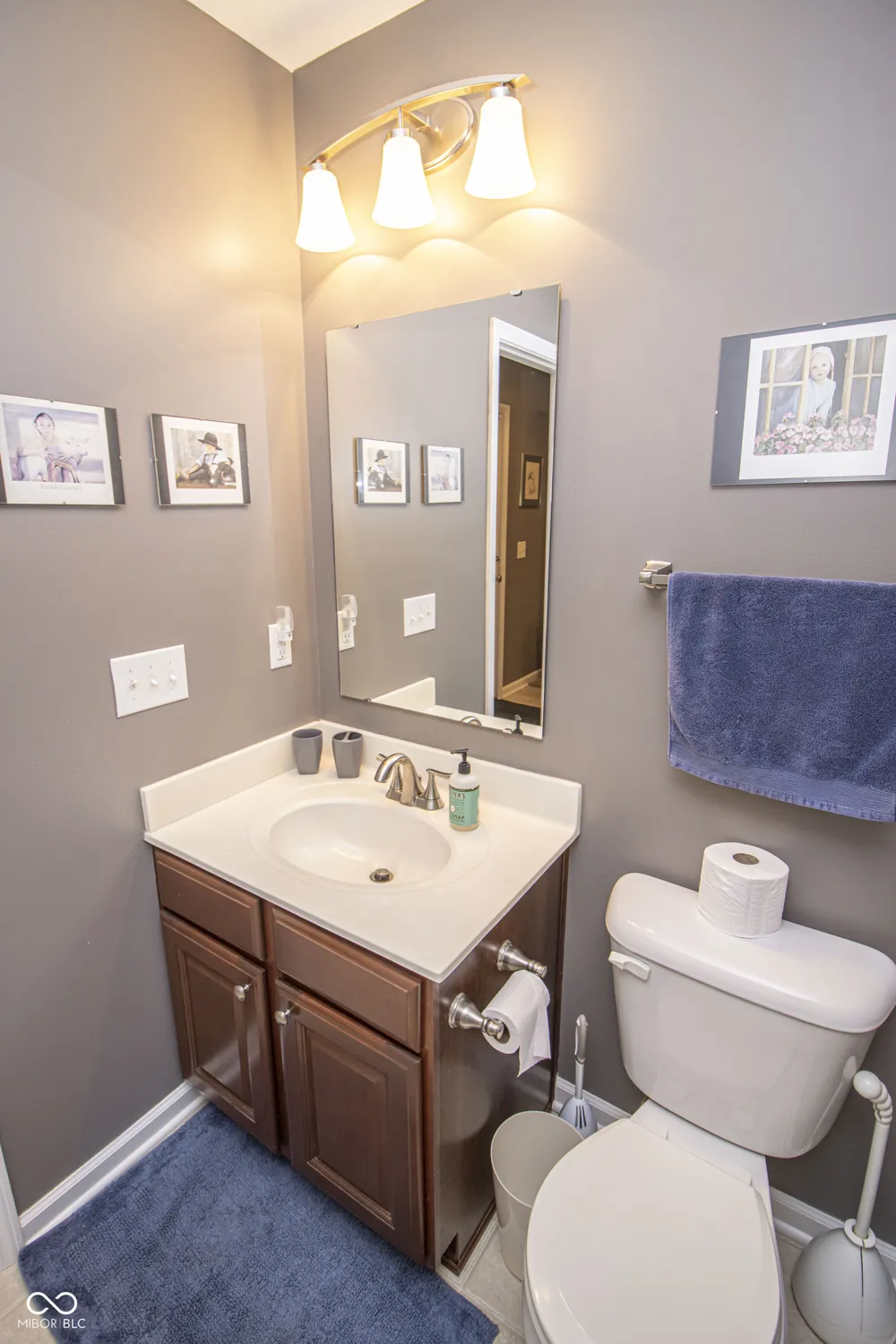 1037 Orlando Street Carmel, IN 46032