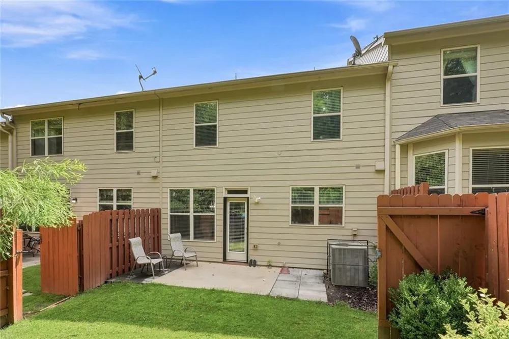 5058 Whiteoak Street SE Smyrna, GA 30080